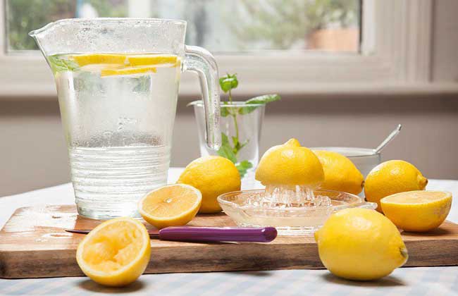 檸檬茶的功效與作用 檸檬的功效與作用